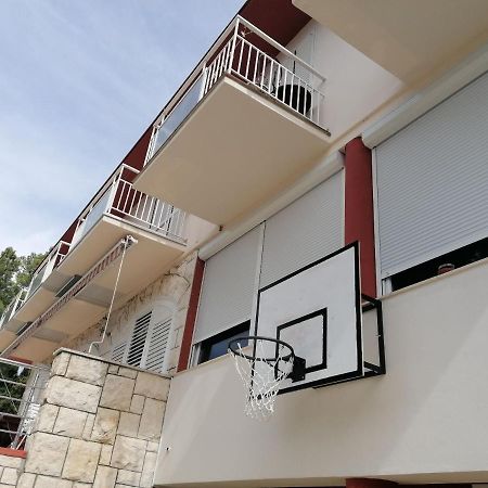 Apartment And Rooms Franka Žaborić Eksteriør billede